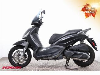 Piaggio Beverly 350 ABS picture 5