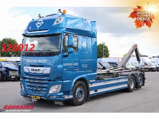 krockskadad bil vrachtwagen DAF XF 480 FAN VDL S-25-660 2X 2020 6X2 Euro 6 Dakairco 2020/11