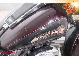 Harley-Davidson  FLHTC Electra Glide picture 12