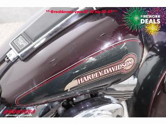 Harley-Davidson  FLHTC Electra Glide picture 12