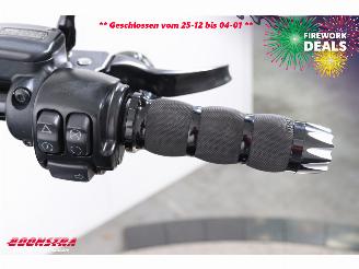 Harley-Davidson  110 FLSS Softail Slim S Vance Hines 8.428 mi! picture 21