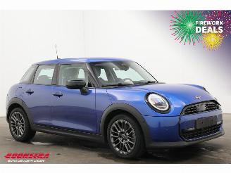 Mini Cooper 1.5 Aut. C Classic LED Leder HUD SHZ LRHZ Camera picture 2