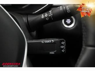 Renault Captur 1.3 TCe 140 Aut. Intens LED Navi Clima Cruise Camera picture 23