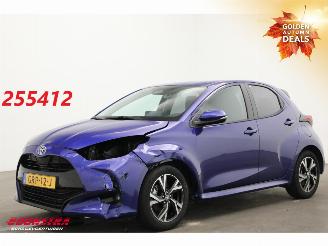 skadebil auto Toyota Yaris 1.5 Hybrid 115 First Edition LED ACC Clima Camera 17.002 km! 2024/11