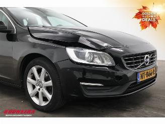 Volvo V-60 1.5 T2 Aut. Polar+ BiXenon Navi Clima Cruise SHZ PDC 152.278 km! picture 6