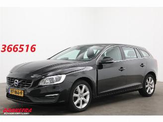 skadebil auto Volvo V-60 1.5 T2 Aut. Polar+ BiXenon Navi Clima Cruise SHZ PDC 152.278 km! 2017/4