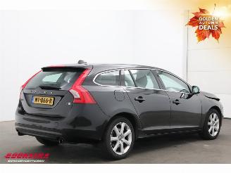 Volvo V-60 1.5 T2 Aut. Polar+ BiXenon Navi Clima Cruise SHZ PDC 152.278 km! picture 3