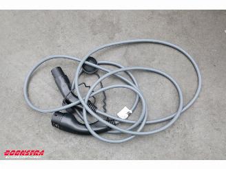 BMW 3-serie 330e M-Sport LED Cruise SHZ picture 25