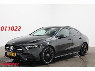 krockskadad bil auto Mercedes A-klasse 200 Aut. AMG 360° Pano Widescreen Night Memory Burmester SHZ 2019/9