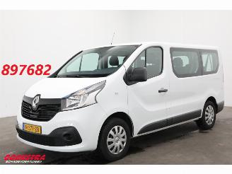 Vrakbiler auto Renault Trafic Passenger 1.6 dCi Expression Energy 9-Pers. Airco 2017/10