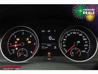Volkswagen Golf Variant 1.6 TDI DSG Highline R-Line ACC SHZ Clima Navi Camera picture 21