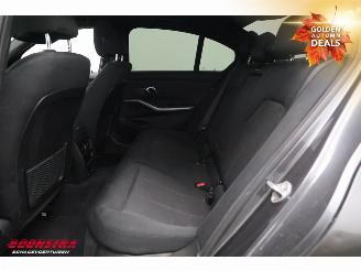 BMW 3-serie 330i Business Edition LED LiveCockpitPro Clima Navi Cruise picture 18