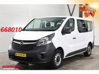 krockskadad bil bedrijf Opel Vivaro 1.6 CDTI 9-Pers. Navi Airco PDC 2017/9