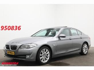 Vaurioauto  passenger cars BMW 5-serie 535i HE Schuifdak Leder Navi Clima Cruise Camera SHZ PDC 2012/3