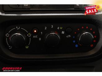 Renault Trafic Passenger 1.6 dCi Expression 9-Pers. Airco picture 16