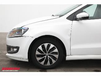 Volkswagen Polo 1.0 BlueMotion Edition 5-DRS Navi Airco Cruise 103.906 km! picture 13