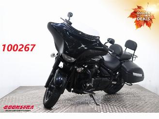 Suzuki  C 1500 BT Intruder ABS Apple/Android Radio 32.752 km! picture 1