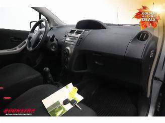 Toyota Yaris 1.0 VVTi 5-DRS Cool Airco picture 9