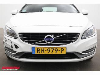 Volvo V-60 2.4 D5 Twin Engine Summum Memory Leder Cruise SHZ AHK picture 7