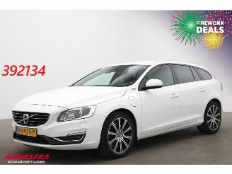 Voiture accidenté Volvo V-60 2.4 D5 Twin Engine Summum Memory Leder Cruise SHZ AHK 2018/1