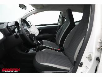 Toyota Aygo 1.0 VVT-i x-play Apple/Android Airo Cruise Camera 57.976 km! picture 16