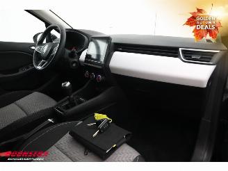 Renault Clio 1.0 TCe 90 Evolution LED Navi Airco Cruise picture 15