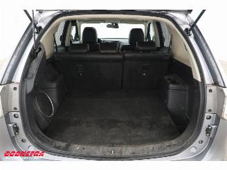 Auto incidentate Mitsubishi Outlander 2.0 PHEV Instyle Schuifdak Leder Navi Clima Cruise Camera SHZ AHK 2014/10
