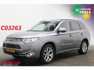 Mitsubishi Outlander 2.0 PHEV Instyle Schuifdak Leder Navi Clima Cruise Camera SHZ AHK picture 1