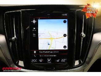 Volvo V-60 2.0 B3 Momentum Pano LED ACC H/K Leder LRHZ Camera picture 23