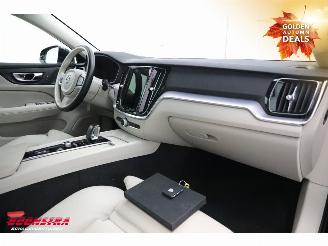 Volvo V-60 2.0 B3 Momentum Pano LED ACC H/K Leder LRHZ Camera picture 11