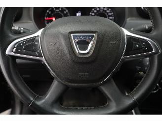 Dacia Duster 1.2 TCe 4x4 Prestige Navi Clima Cruise Camera SHZ 82.128 km! picture 18