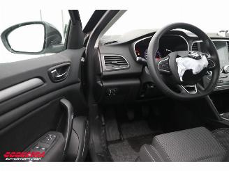 Renault Mégane 1.3 TCe 140 Equilibre LED Navi Clima Cruise PDC 6.773 km! picture 17