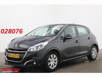skadebil auto Peugeot 208 1.2 PureTech 5-DRS Access Navi Airco Cruise PDC 104.492 km! 2017/5