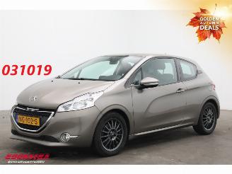 Voiture accidenté Peugeot 208 1.4 VTi Allure Airco Cruise AHK 2012/8