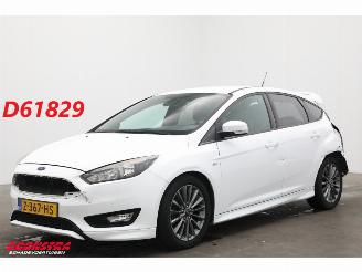 Unfallwagen Ford Focus 1.0 ST-Line Navi Airco Cruise PDC 112.831 km! 2016/12
