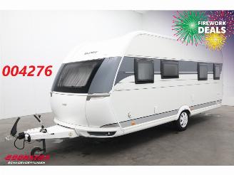 krockskadad bil auto Hobby Clio 495 De Luxe Fietsendrager Frans Bed BY 2021 2021/5