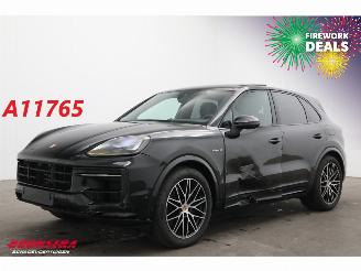 Unfallwagen Porsche Cayenne 3.0 E-Hybrid Pano Bose ACC Memory 360° Sport Chrono 3.038 km! 2025/6
