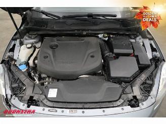 Volvo V-40 2.0 D2 Momentum Navi Clima Cruise PDC AHK picture 9
