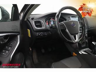 Volvo V-40 2.0 D2 Momentum Navi Clima Cruise PDC AHK picture 17