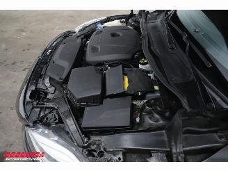 Volvo V-40 2.0 T3 Nordic+ Pano LED Memory Leder Camera SHZ picture 10