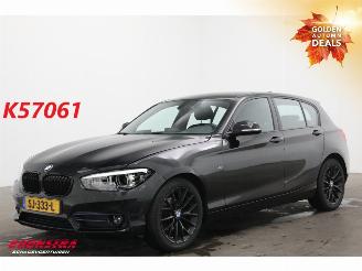 uszkodzony samochody osobowe BMW 1-serie 118i Aut. Sport Line LED Navi Clima Cruise PDC 146.269 km! 2018/4