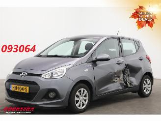 uszkodzony samochody osobowe Hyundai I-10 1.0i i-Motion Comfort Clima Cruise PDC 2016/1