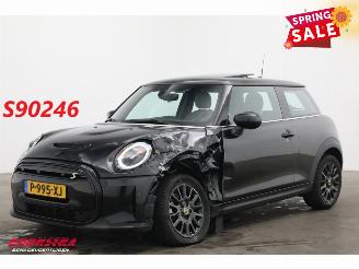skadebil auto Mini Mini Cooper SE 33 kWh Schuifdak LED Leder Cruise Camera SHZ 2022/6