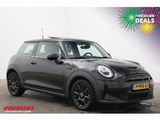 Mini Mini Cooper SE 33 kWh Schuifdak LED Leder Cruise Camera SHZ picture 2