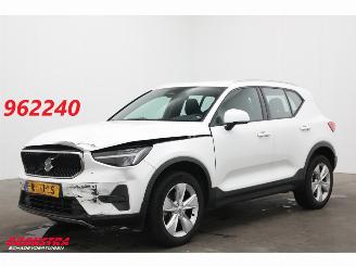 Vaurioauto  passenger cars Volvo XC40 2.0 B3 Core Navi Clima Carplay Sportzetels 2022/10