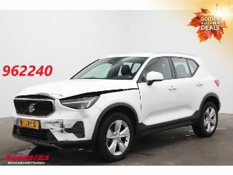 Vaurioauto  passenger cars Volvo XC40 2.0 B3 Core Navi Clima Carplay Sportzetels 2022/10