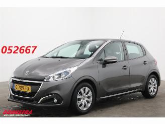 Coche accidentado Peugeot 208 1.2 PureT. Signature Navi Camera Carplay Airco Cruise 2019/7