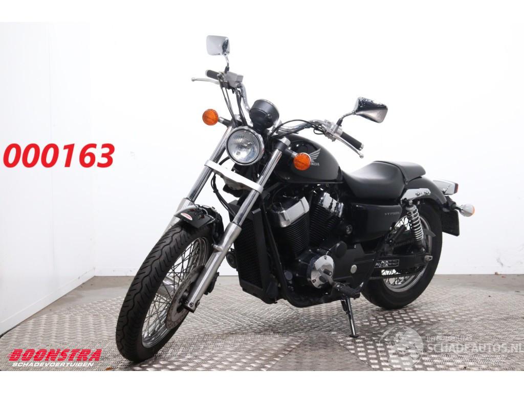 Honda VT 750 S Shadow 24.593 km!