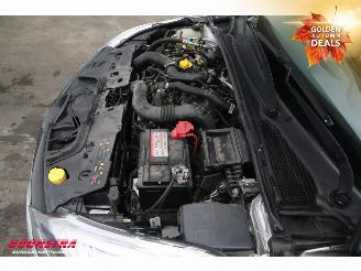 Renault Clio 0.9 TCe Intens Navi Clima Cruise LMV AHK Org. NL picture 10