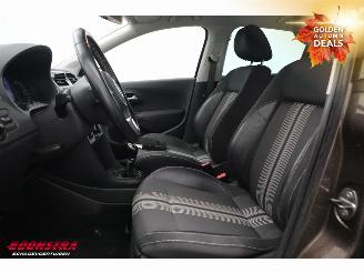 Volkswagen Polo 1.2 TSI Comfortline Navi Airco Cruise SHZ LMV picture 18